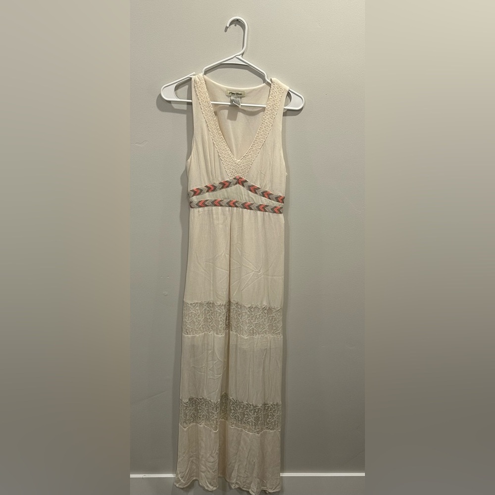 Flying Tomato. Maxi dress. Size M. No flaws.